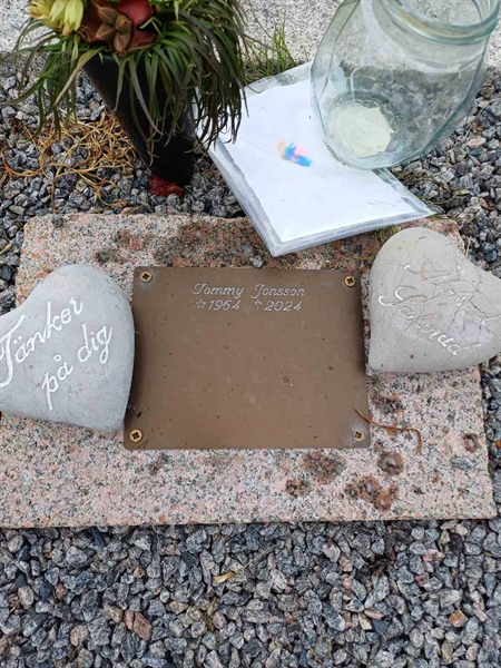 Grave number: SA AGP7   12