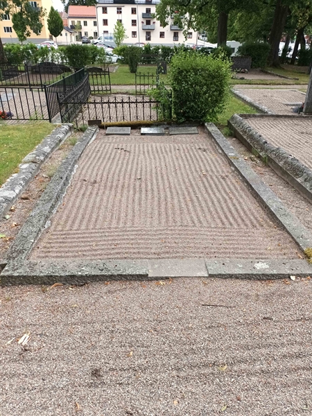 Grave number: SÖ 05   193