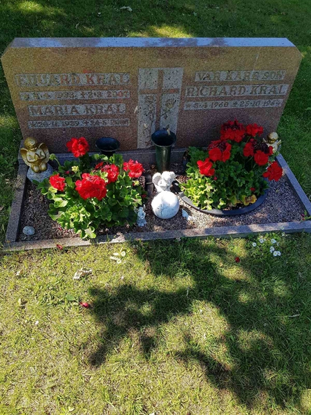 Grave number: 01  1896