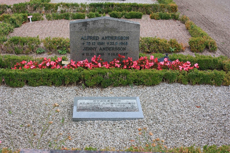 Grave number: Ö 24    35, 36