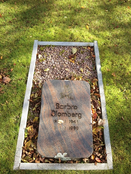 Grave number: HNB II    82