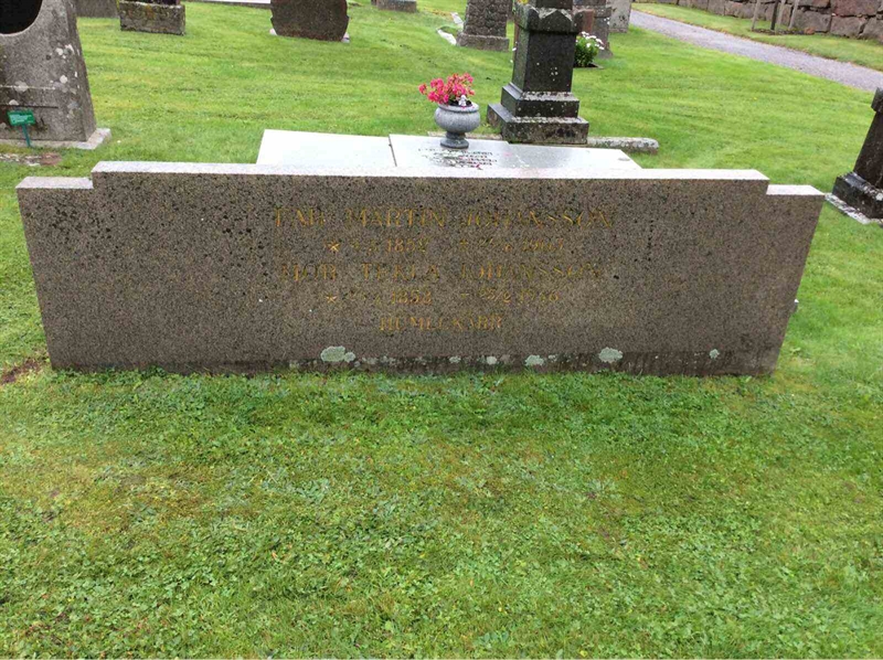 Grave number: KN 01    85, 86