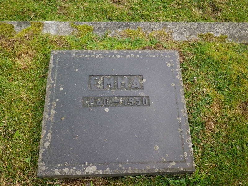 Grave number: VI G    38, 39, 40