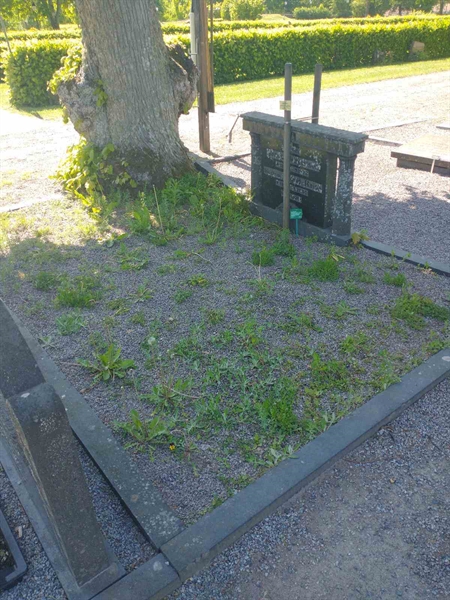 Grave number: VK E 436, 437, 438, 439