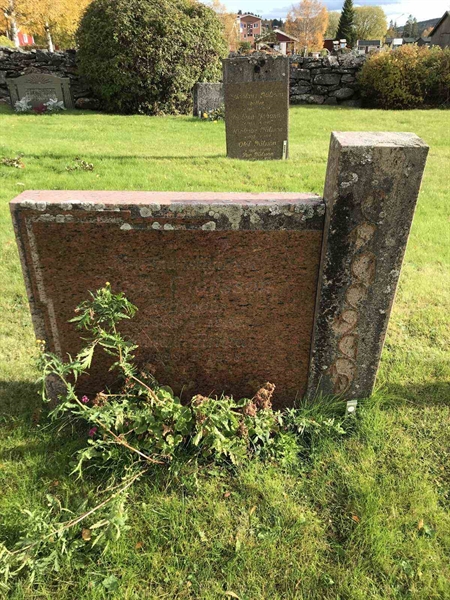 Grave number: ÅR B    51, 52, 53