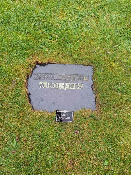 Grave number: KG 09   467