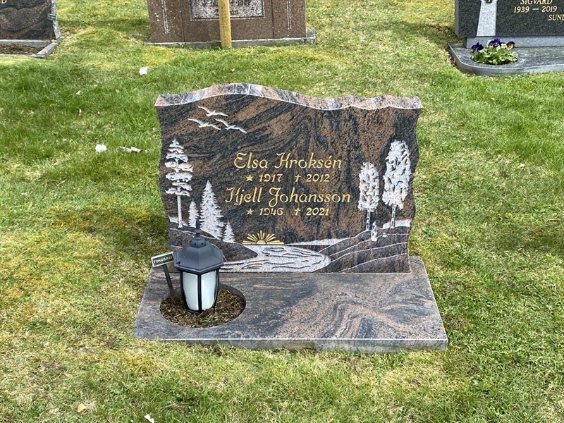 Grave number: 10 Ös 03    56