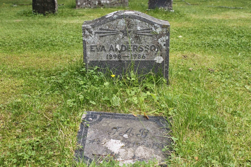 Grave number: GK NAIN    74