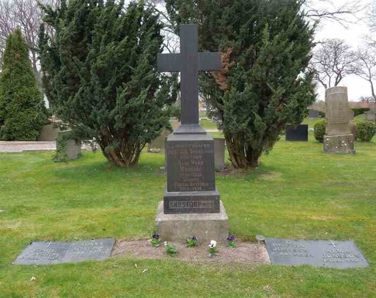 Grave number: SN G    11