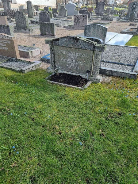 Grave number: TG 003  0371