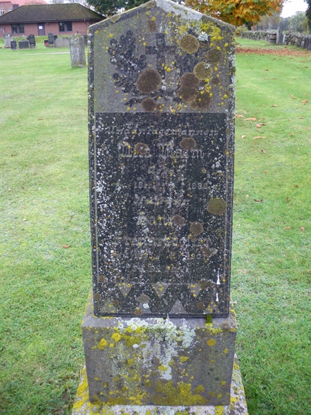 Grave number: NSK 04    10