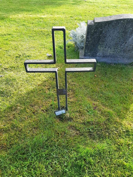 Grave number: Fr 8   531