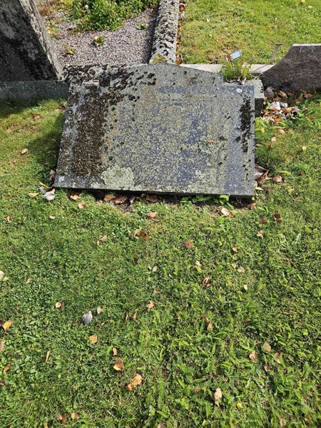 Hautatunnus: Fr 6   233-236