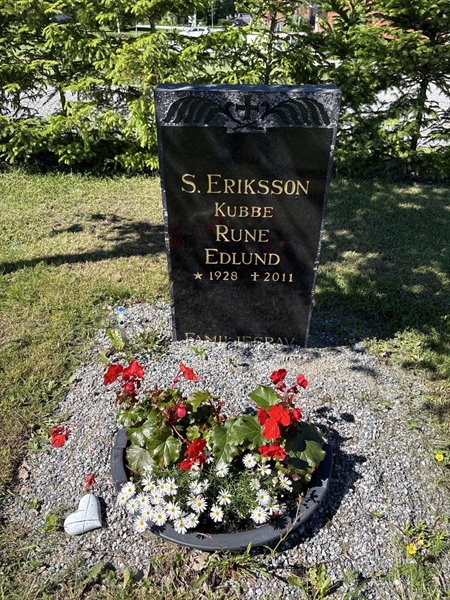 Grave number: 4 G GH   182-183