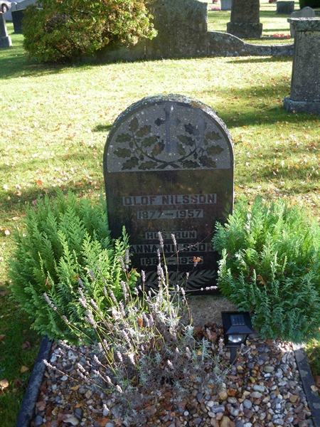 Grave number: SB 16     1