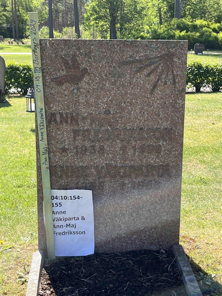 Grave number: 04 10   154-155