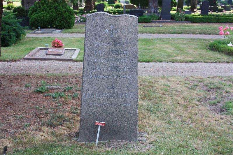 Grave number: Ö 02i    44, 45, 46