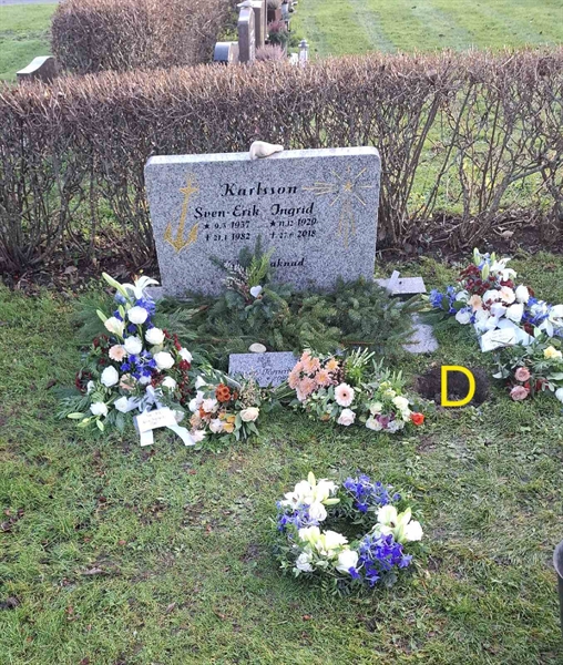 Gravnummer: 7 09    44-2