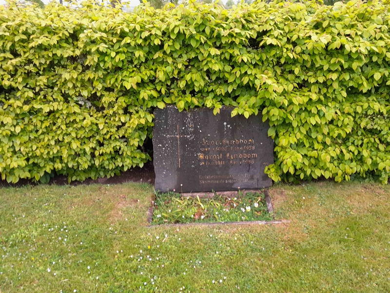 Gravnummer: ROG F  115, 116