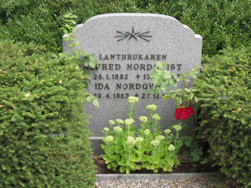 Grave number: HA 09    30