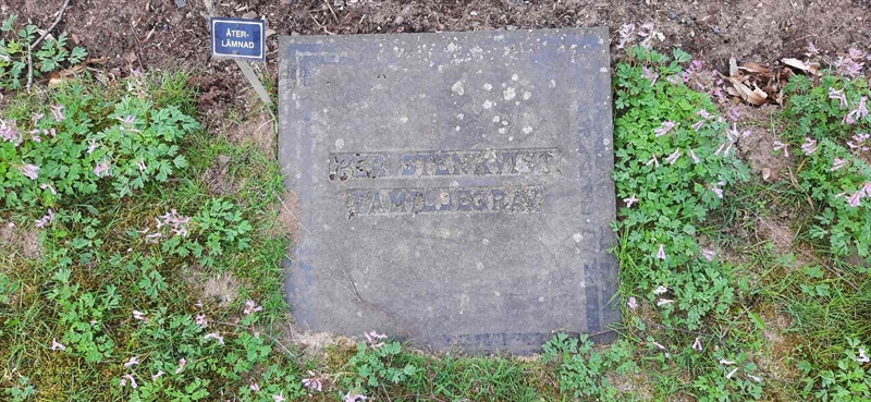Grave number: GK K    61, 62