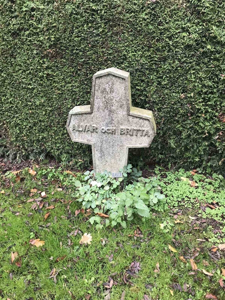 Grave number: 02 F    78