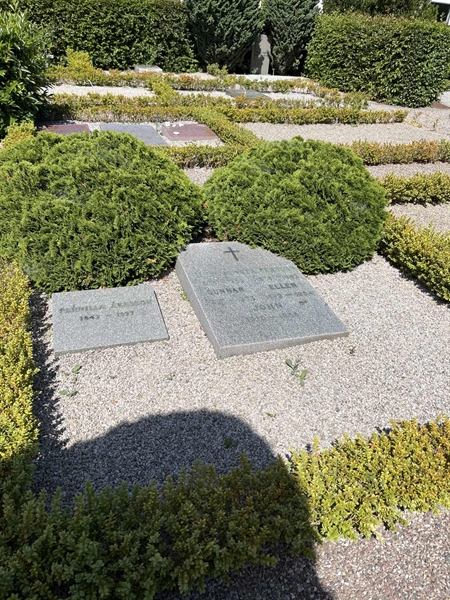 Grave number: NK G 61-62