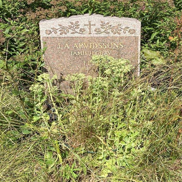 Hautatunnus: 1 T   152