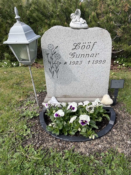 Grave number: 1 U1     4