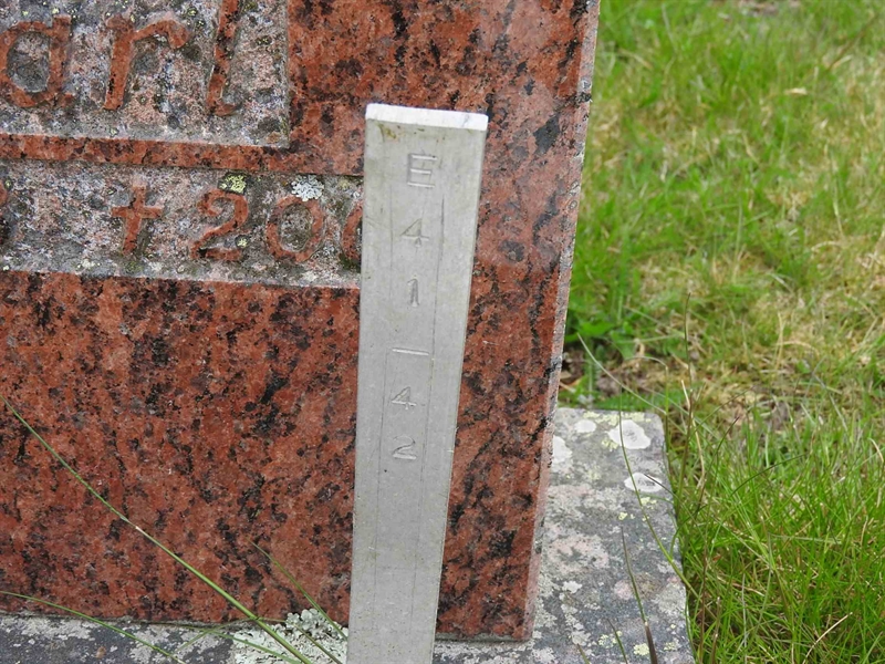 Gravnummer: BK E    41-42