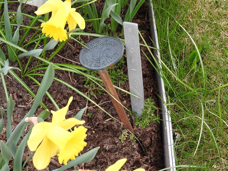 Gravnummer: BK F   108-109