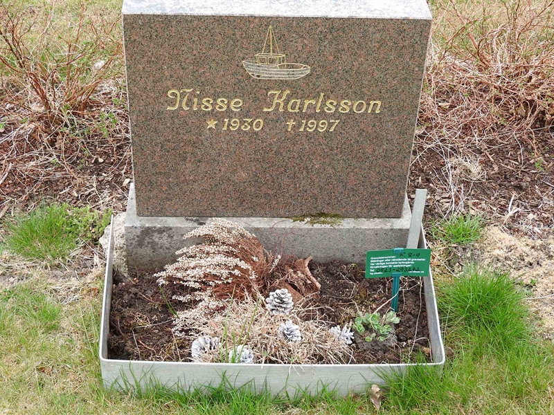 Gravnummer: BK F     8-9