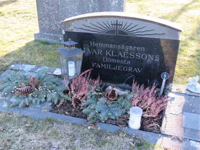 Grave number: 1 1   198-199