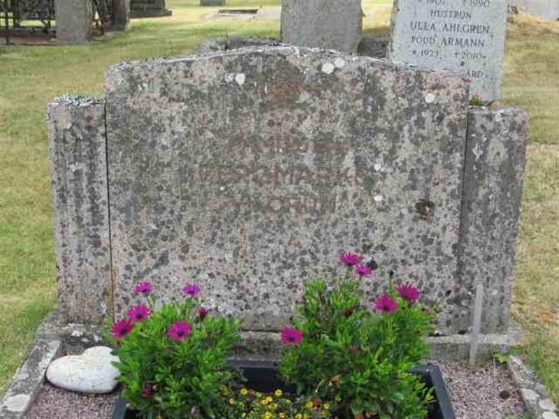 Grave number: 1 4   109