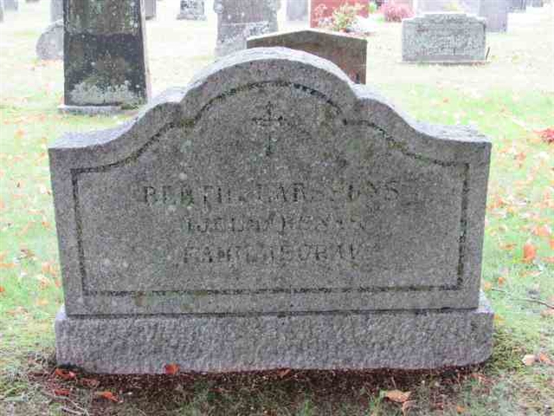 Grave number: 1 7    11-12