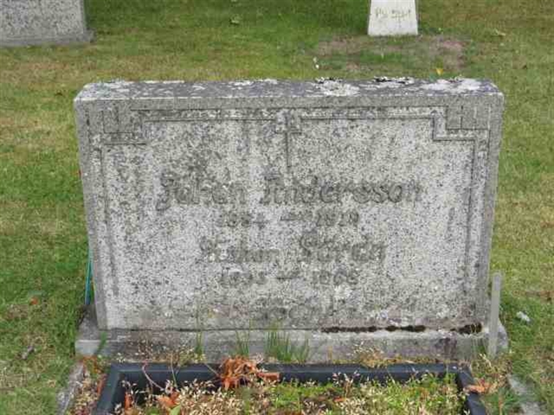 Grave number: 1 3   153