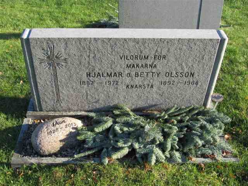 Grave number: 2 NO 08   306-307