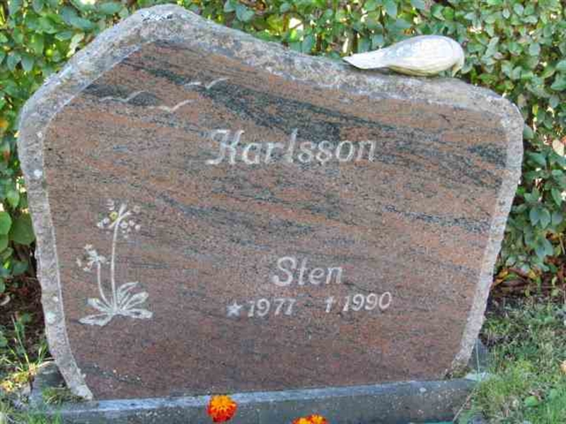 Grave number: 2 SÖ 07   108-109