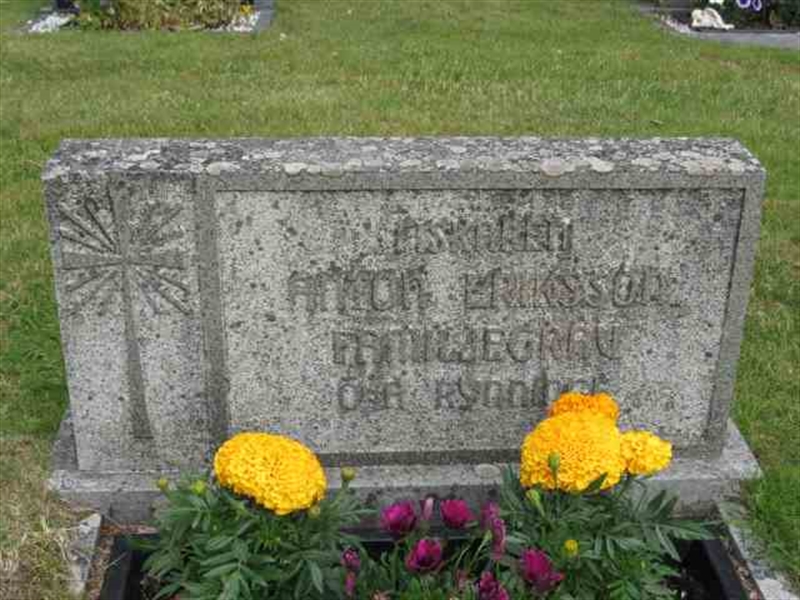 Grave number: 1 3   157-158