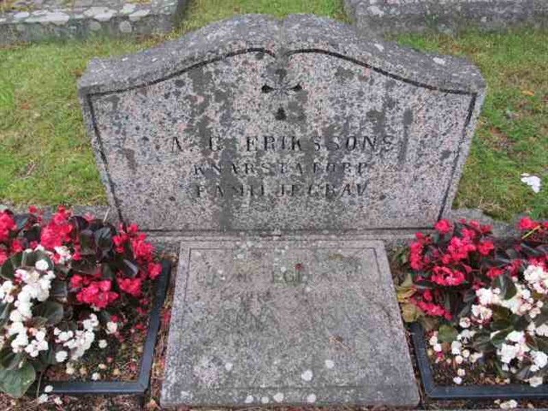 Grave number: 1 3   223-224