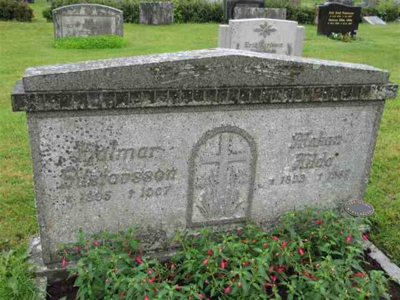 Grave number: 1 2   134-135