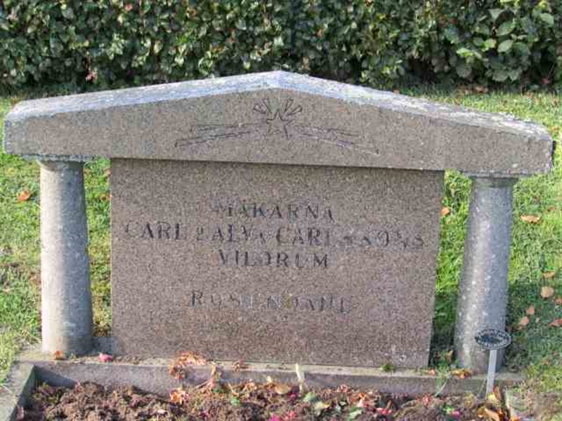 Grave number: 2 NO 03   109-110