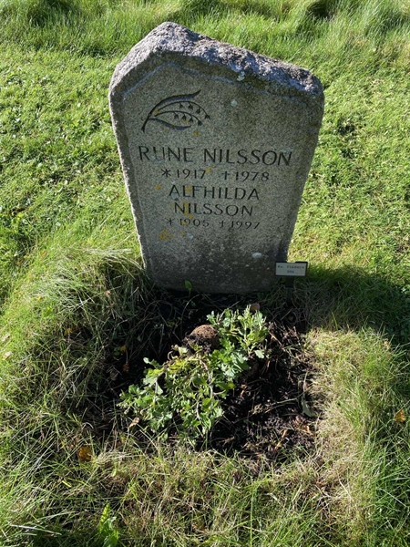 Hautatunnus: 2 F   394