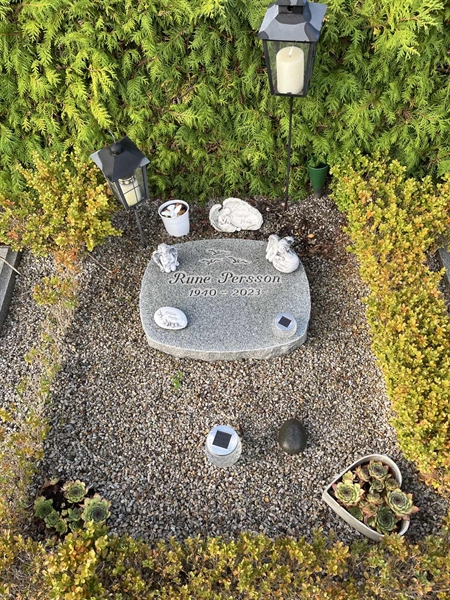 Grave number: NK Urn n     5