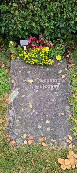 Grave number: M F  158, 159