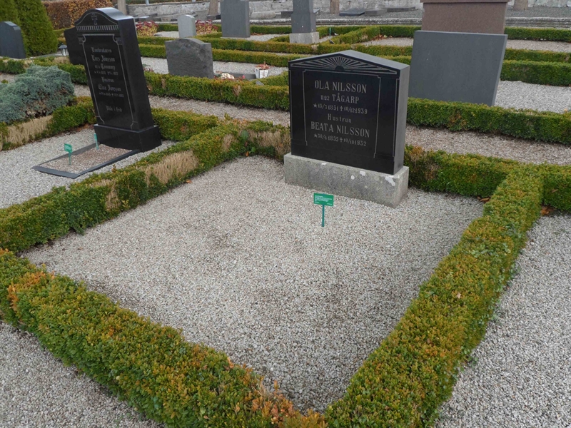 Grave number: ÖTN NMK1    33, 34