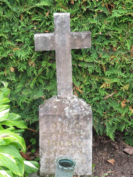 Grave number: KÄÖ A    85, 86, 87