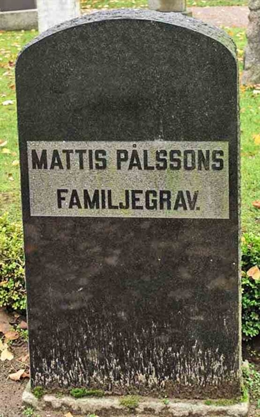 Grave number: 1 8F    87, 88