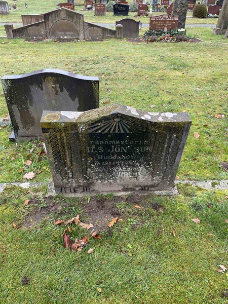 Grave number: VV 2   105, 106