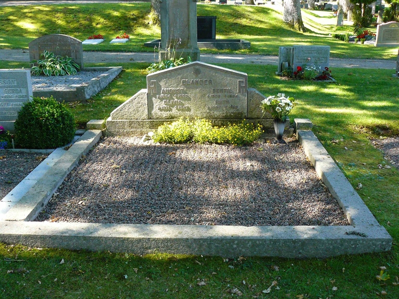 Grave number: Er G 6    19